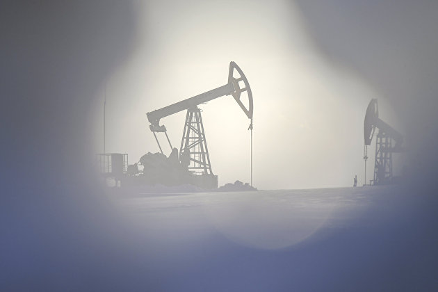 Цены на нефть снижаются Цены на нефть снижаются