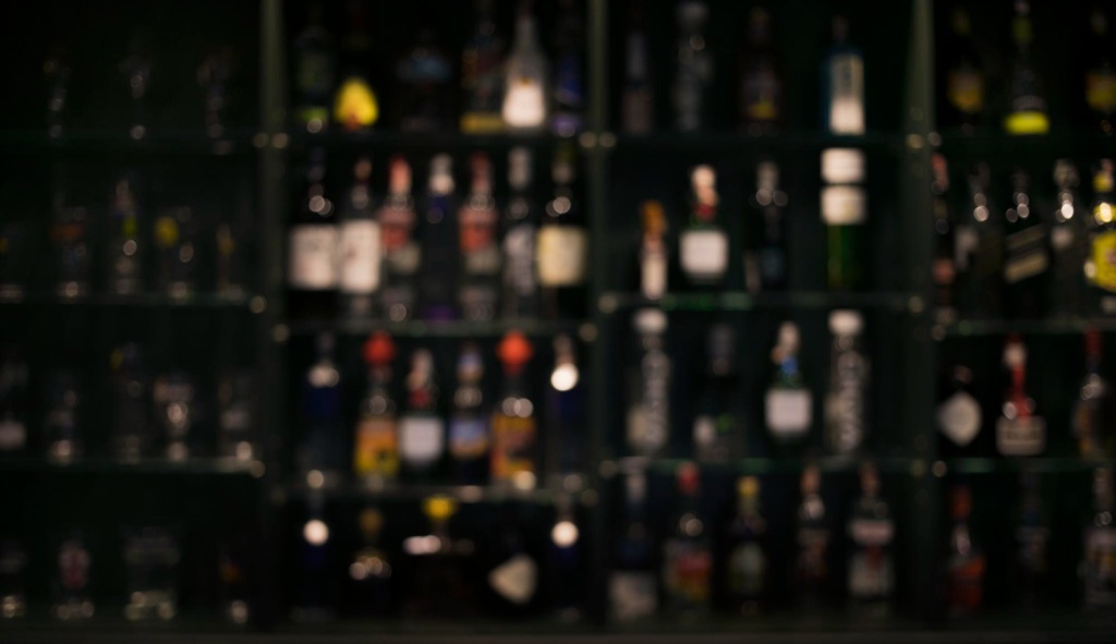 В Московской области за год изъяли из продажи более 11 тысяч бутылок нелегальных спиртных напитков