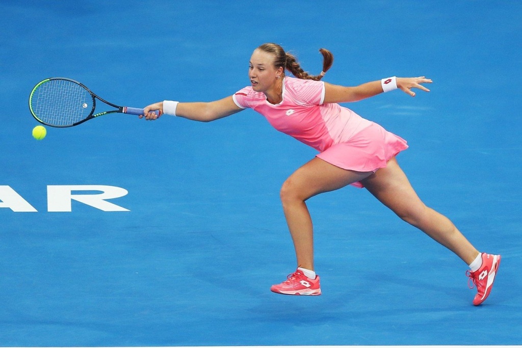 Российская теннисистка Блинкова выиграла в матче с Возняцки в Сан-Диего
