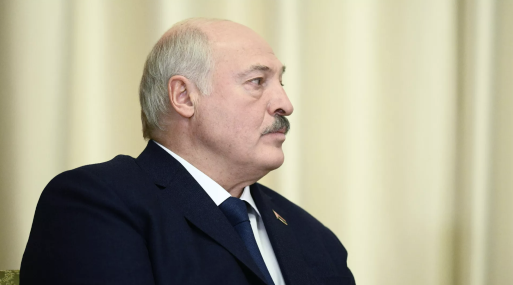 Лукашенко предложил помочь модернизировать экономику России Лукашенко предложил помочь модернизировать экономику России