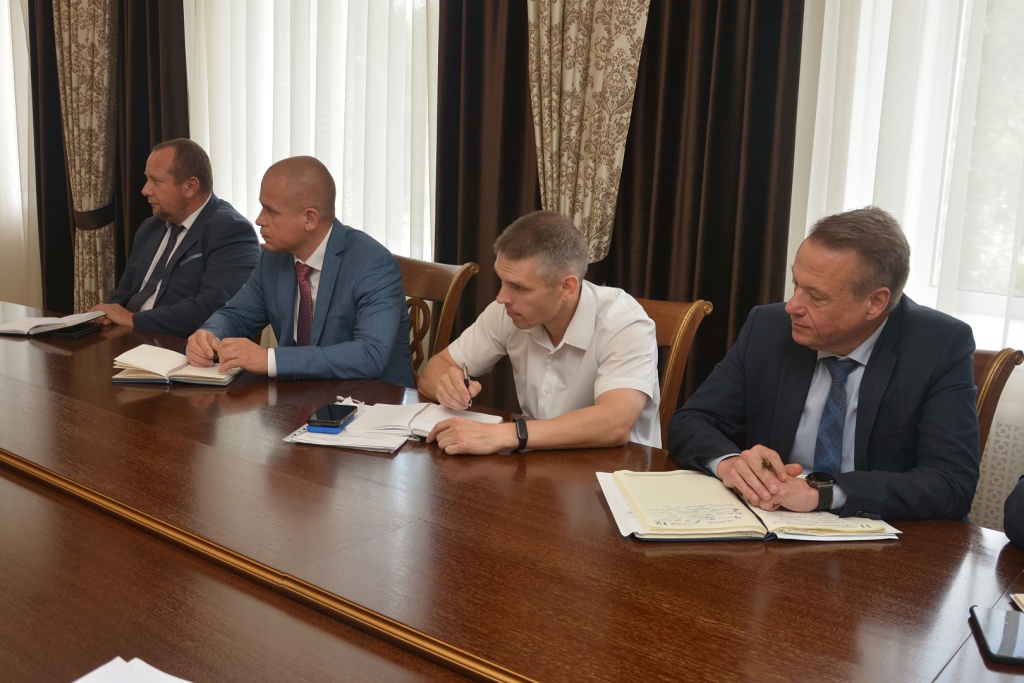 В Воронеже планируют открыть филиалы Ассоциации ветеранов СВО в каждом районе В Воронеже планируют открыть филиалы Ассоциации ветеранов СВО в каждом районе