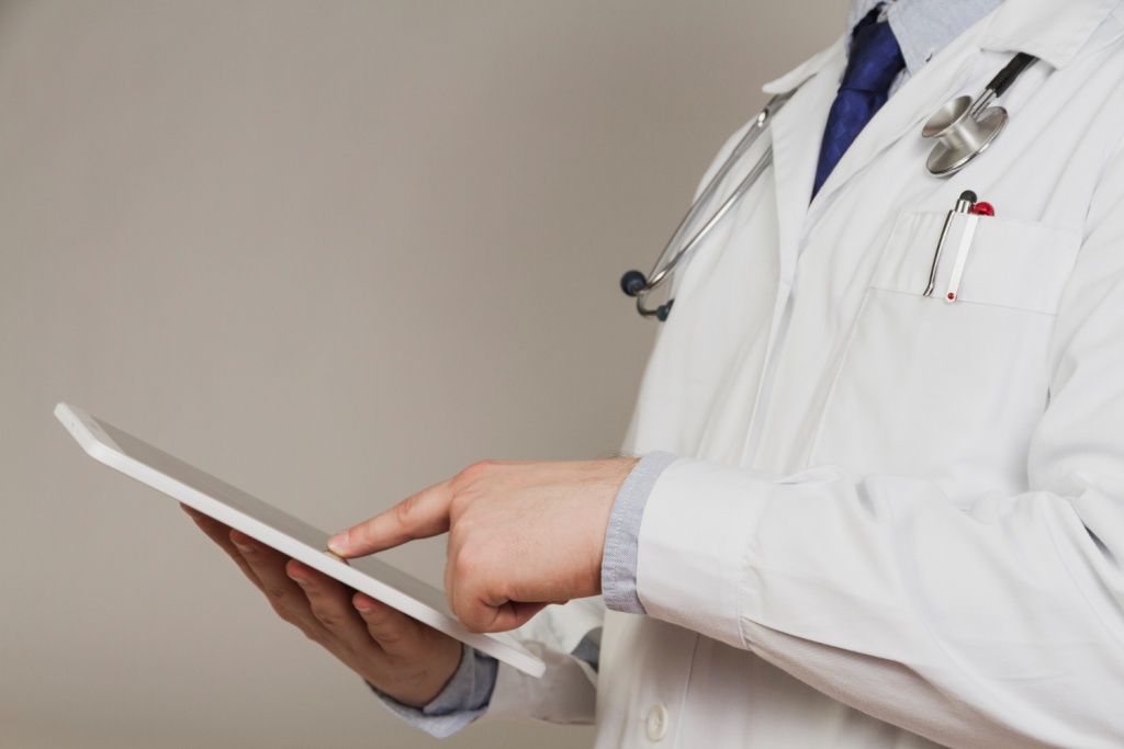 В Новосибирской области внедрят цифрового помощника врача "Доктор Пирогов"