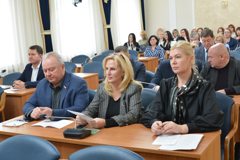 Депутаты Воронежской гордумы отправили на доработку программу «Развитие образования»: требуется учесть строительство школ и детсадов без переносов сроков