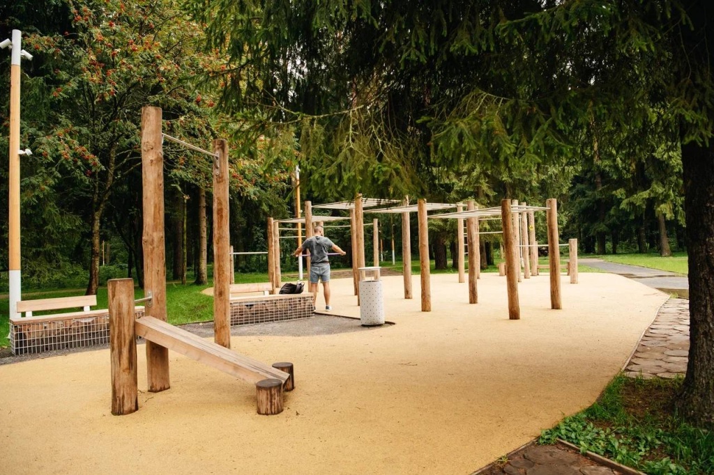 Максим Красноцветов оценил благоустройство лесопарка «Северный» в Пушкино Максим Красноцветов оценил благоустройство лесопарка «Северный» в Пушкино