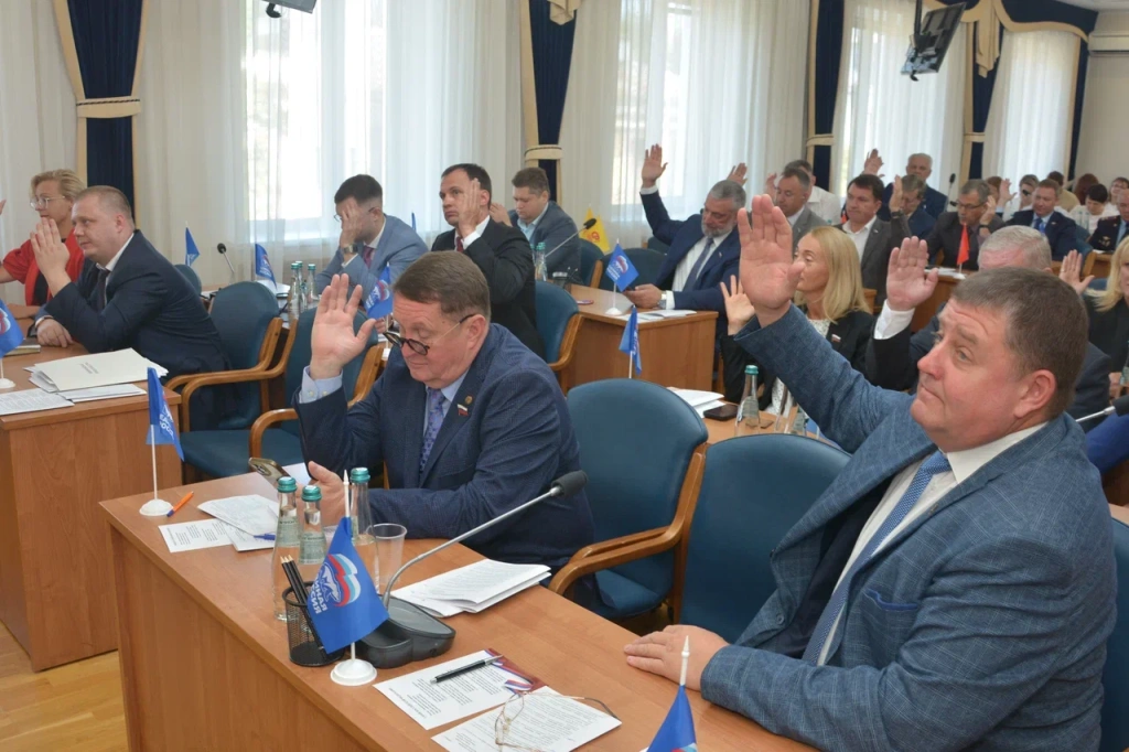 Трёх новых почётных граждан Воронежа выбрали на заседании городской Думы