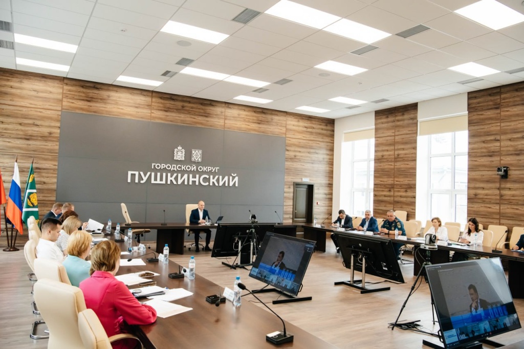 Максим Красноцветов: сфера ЖКХ на сегодняшний день – наш приоритет Максим Красноцветов: сфера ЖКХ на сегодняшний день – наш приоритет