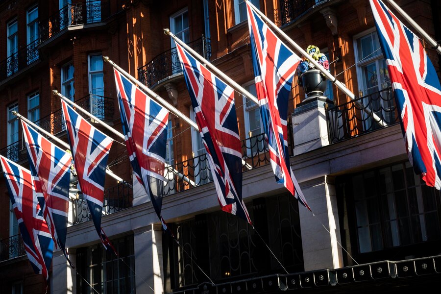Reuters: ультра-богатые предприниматели угрожают покинуть Великобританию из-за налогов