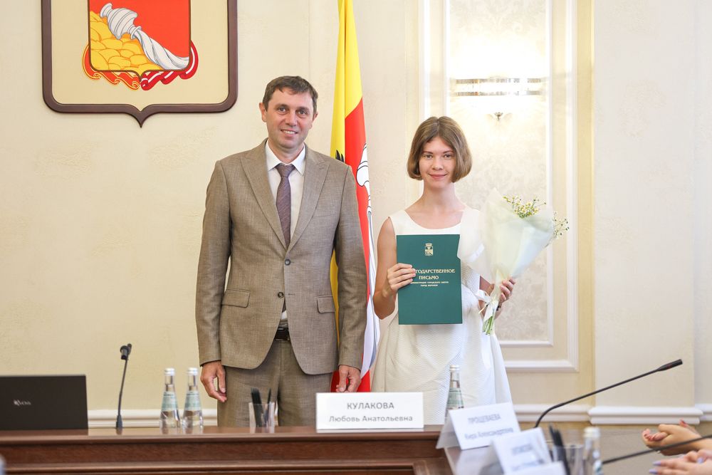 Мэр Воронежа Сергей Петрин ответил на вопросы молодёжного актива города