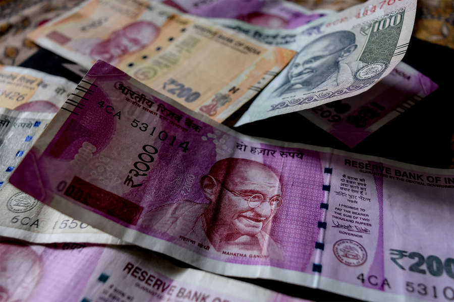 ВТБ запустит трансграничные переводы в Индию в рупиях