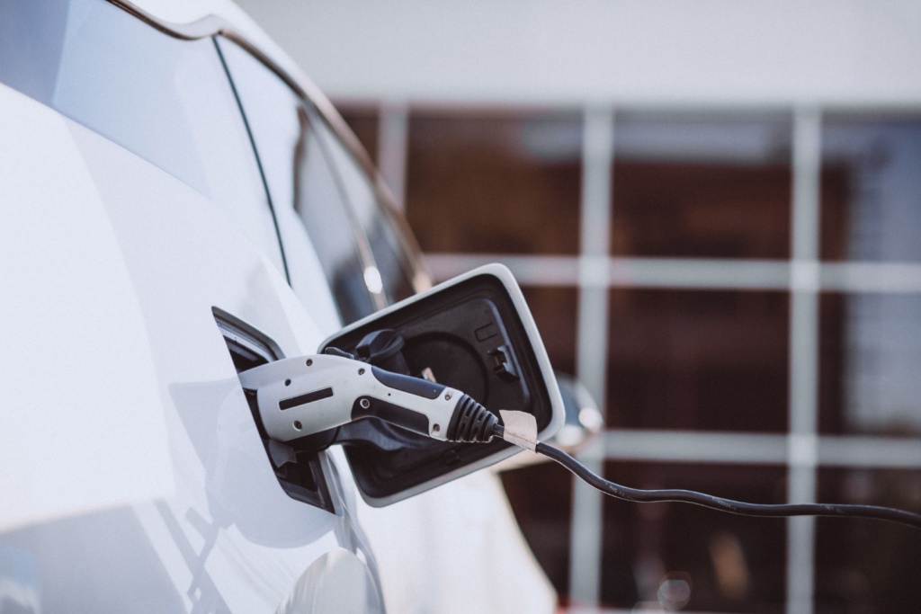 Илон Маск увеличил долю в Tesla до 20,5% Илон Маск увеличил долю в Tesla до 20,5%