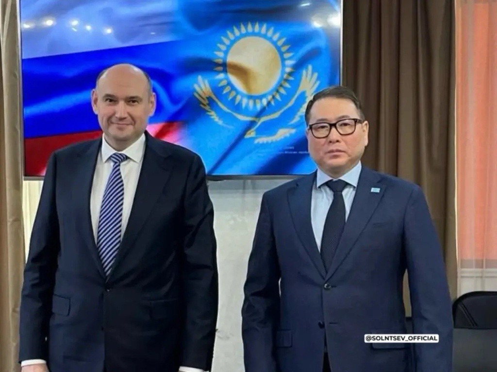 Евгений Солнцева обсудил в Астане ускорение транзита «Россия – Казахстан – Китай» Евгений Солнцева обсудил в Астане ускорение транзита «Россия – Казахстан – Китай»