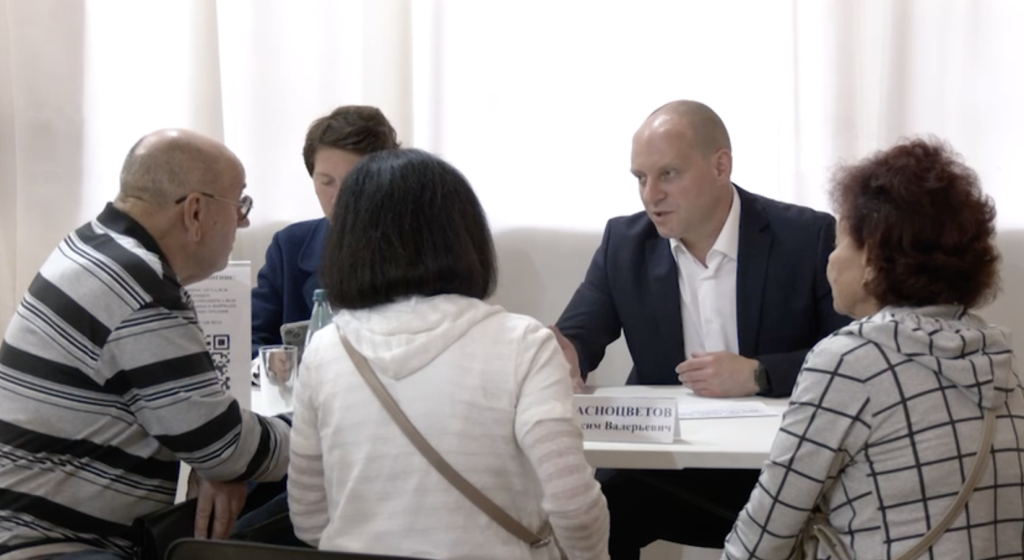 Выездной диалог с жителями продолжается: в Красноармейске Глава округа ответил на вопросы жителей
