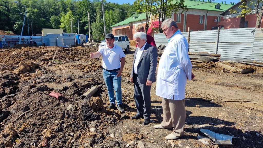 Строительство нового онкоцентра в Саранске идет с опережением графика Строительство нового онкоцентра в Саранске идет с опережением графика