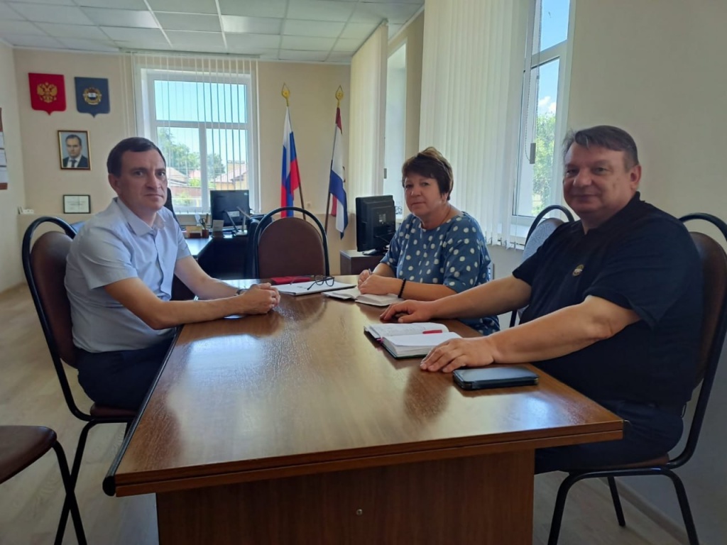 Поддержка ветеранов СВО: в Большеберезниковском районе обсудили реализацию Послания Главы Мордовии