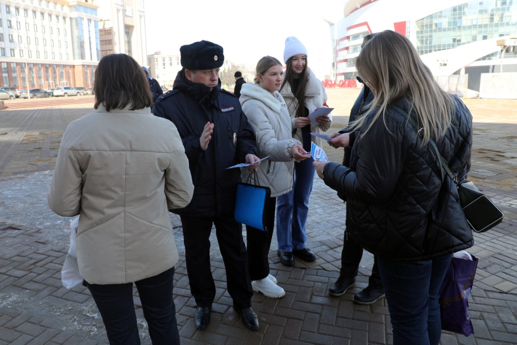 Полицейские МВД и общественники «Отряда Правопорядка» провели акцию на улицах Саранска