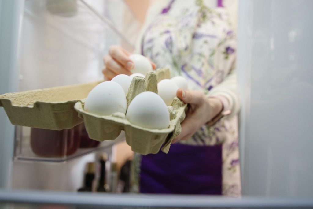 «Тендерплан»: цена куриных яиц в РФ снизилась на 12,4%