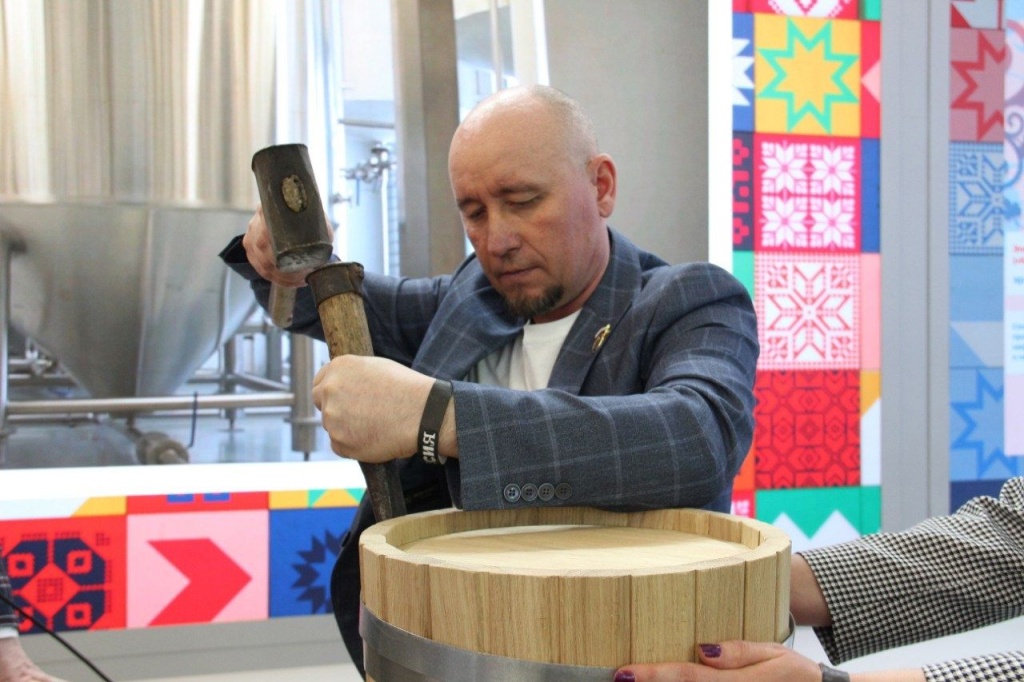 Народный умелец из Мордовии представил свою продукцию на выставке в Москве