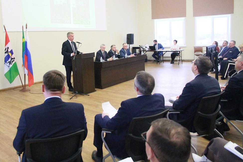 Депутаты ЗАКСа Новосибирской области обсудили вопросы создания торговых точек в отдалённых сёлах региона Депутаты ЗАКСа Новосибирской области обсудили вопросы создания торговых точек в отдалённых сёлах региона