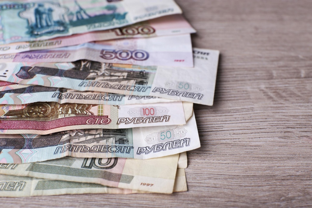 Рост спроса на наличные: в Госдуме назвали причину и исключили риски для финансовой системы