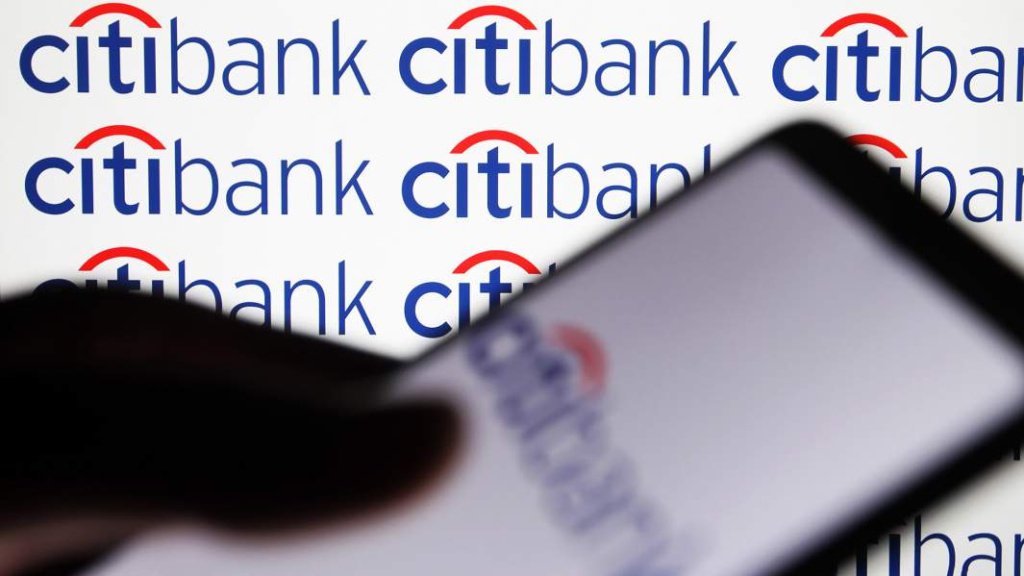 Российский Ситибанк не получается продать из-за сложностей с IT-системой Российский Ситибанк не получается продать из-за сложностей с IT-системой