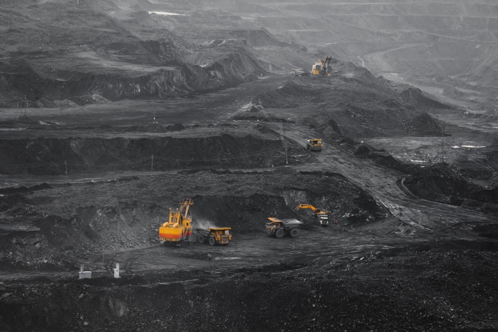 Минэнерго: экспорт российского угля в «недружественные» страны упал до 18%