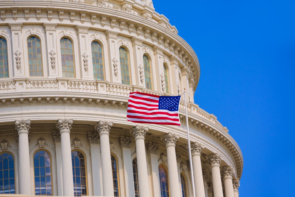 Илон Маск заявил об уходе из администрации Трампа