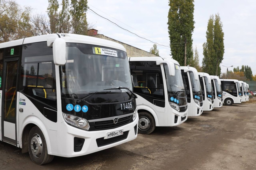 В Воронеже продолжается замена автобусов малого класса на транспорт среднего класса