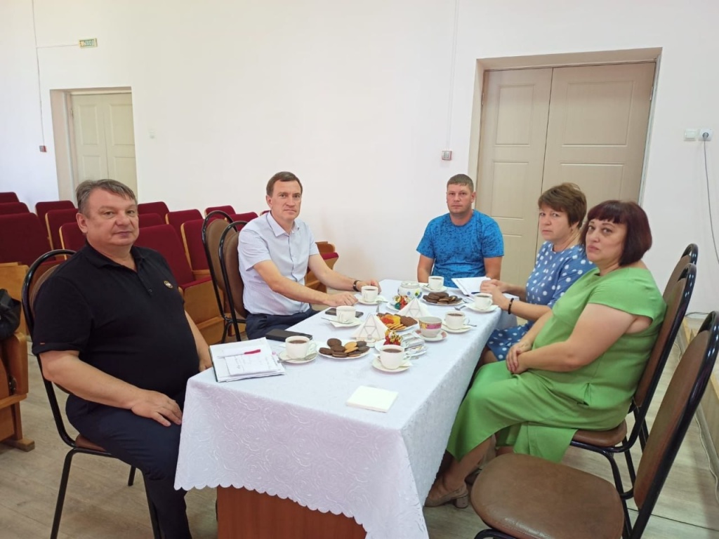 Поддержка ветеранов СВО: в Большеберезниковском районе обсудили реализацию Послания Главы Мордовии