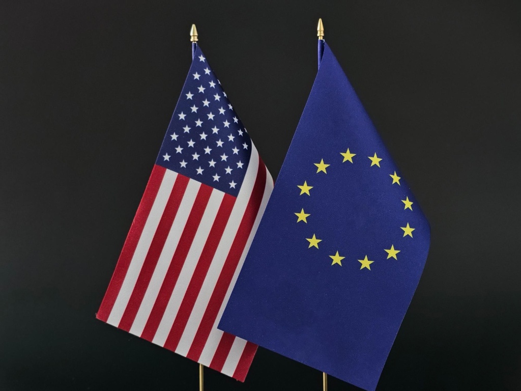 ЕС просит США снять 15‑процентные пошлины с сотен товаров — от сыров до медтехники
