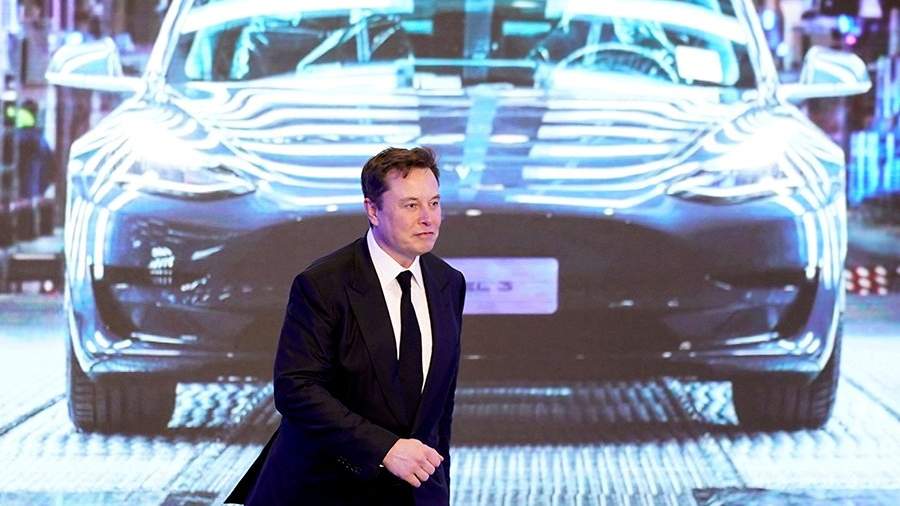 Маск может приостановить продажи акций Tesla на два года 