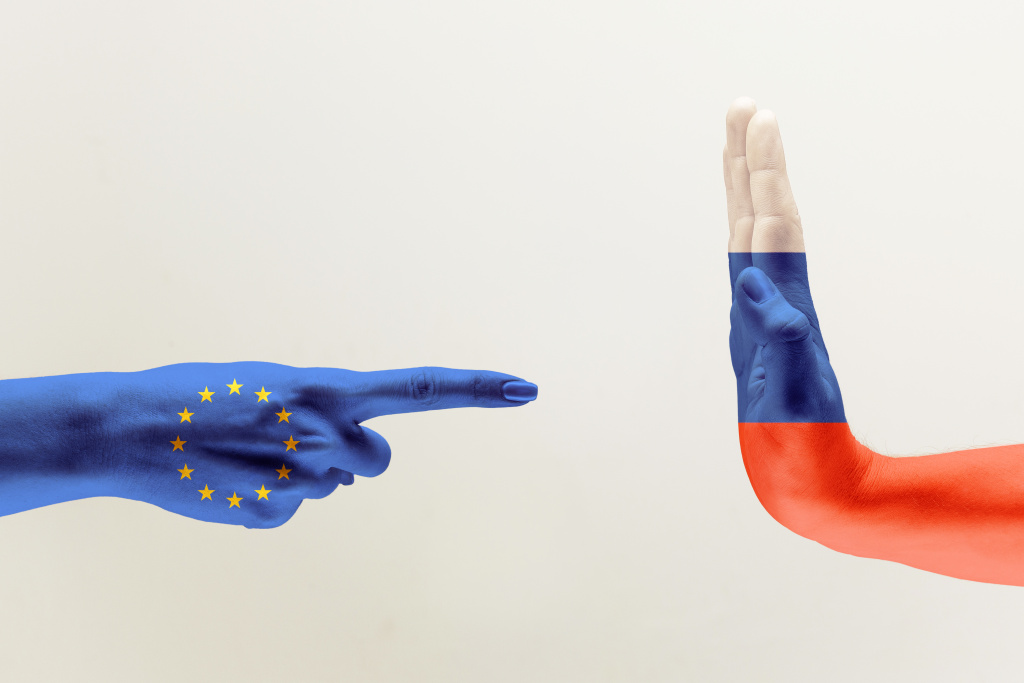 Bloomberg: ЕС может ввести новые санкции против РФ на 5,3 миллиарда долларов 
