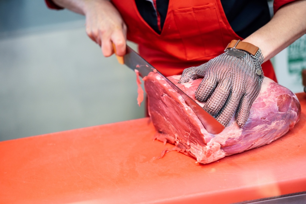 С начала года Роспотребнадзор снял с продажи почти 124 кг мяса в Псковской области С начала года Роспотребнадзор снял с продажи почти 124 кг мяса в Псковской области