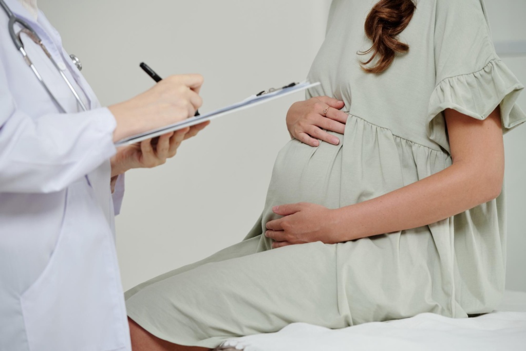 Краснодарские врачи помогли беременной пациентке с непроходимостью пищевода