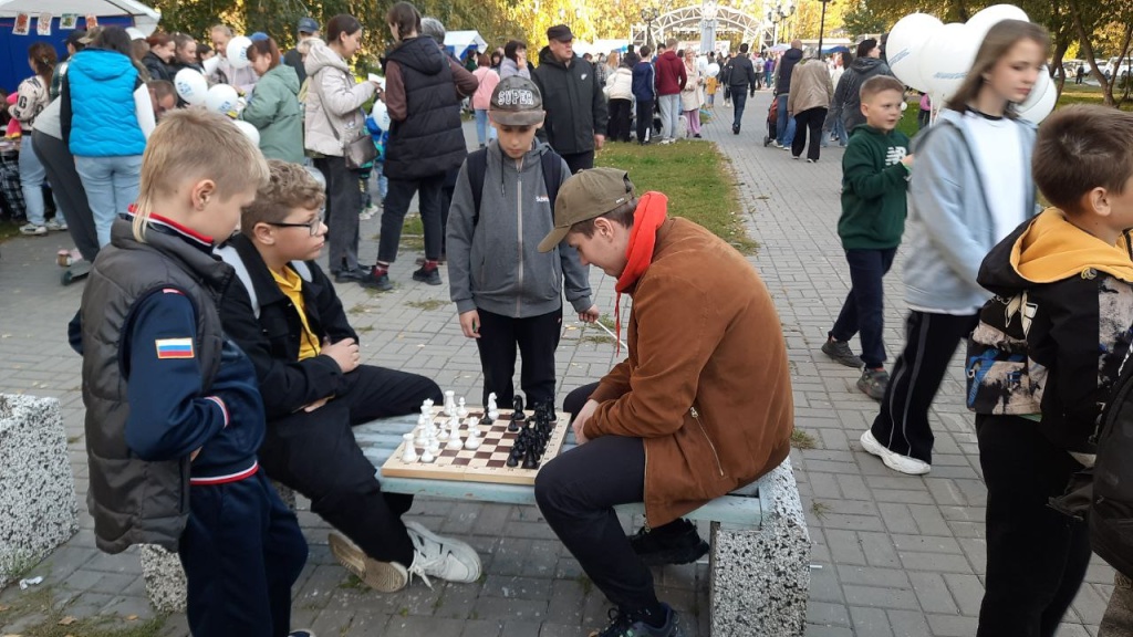В Ленинском районе Новосибирска отметили юбилей Юго-Западного жилого массива