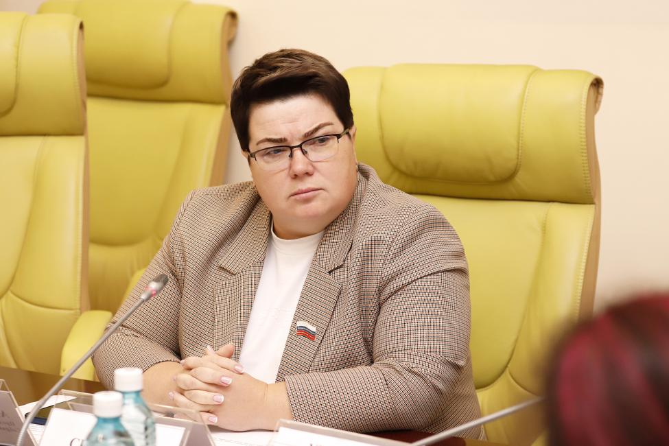 Депутаты ЗАКСа Новосибирской области призвали молодёжь к сотрудничеству в законотворческой деятельности Депутаты ЗАКСа Новосибирской области призвали молодёжь к сотрудничеству в законотворческой деятельности