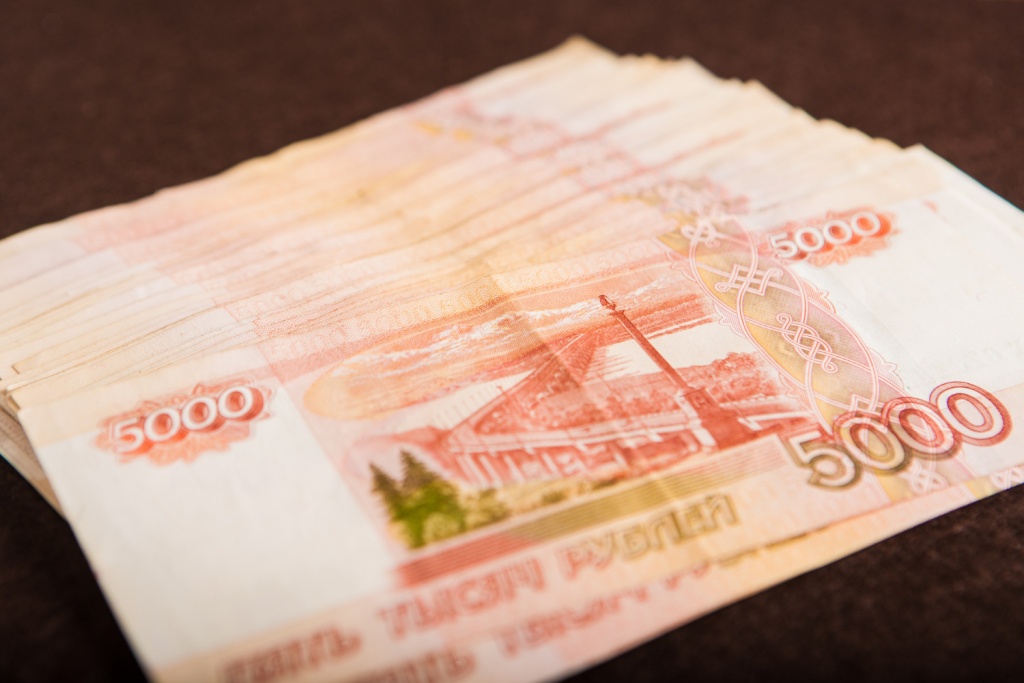 Жительница Кызыла отдала мошенникам большую сумму при попытке заработать на криптовалюте