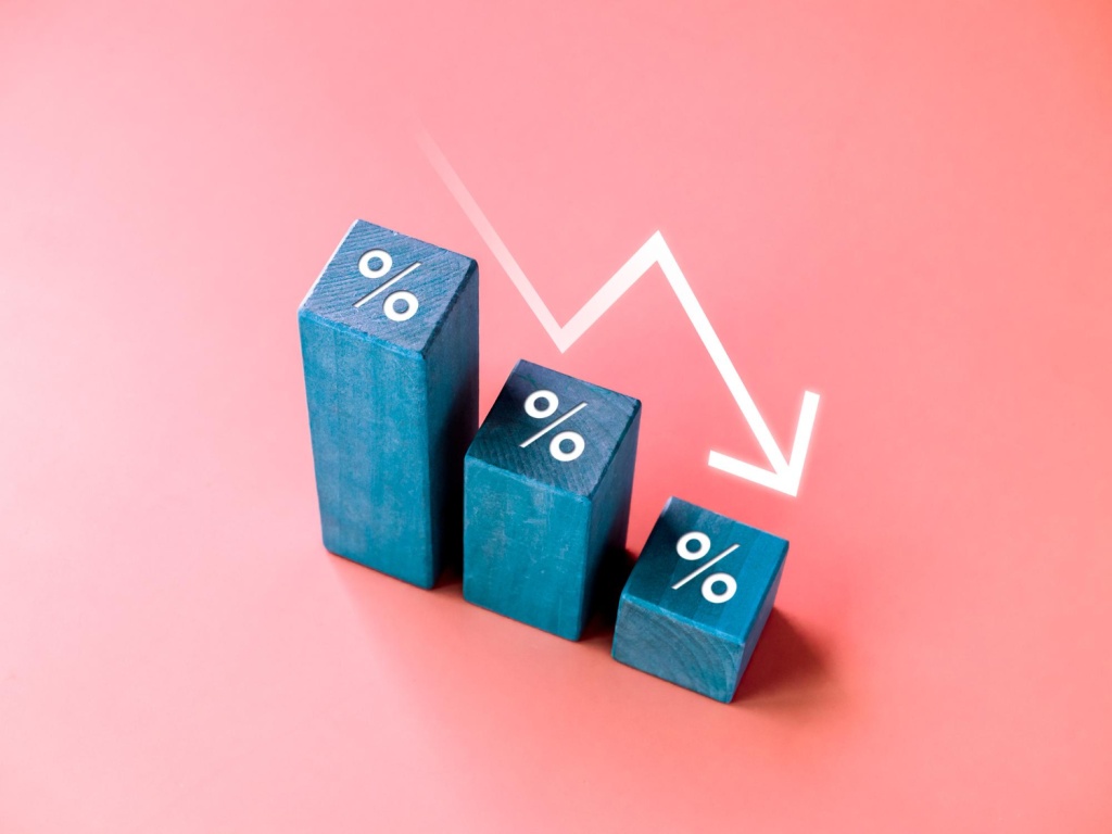 Банки умеренно снижают ставки вслед за решением ЦБ