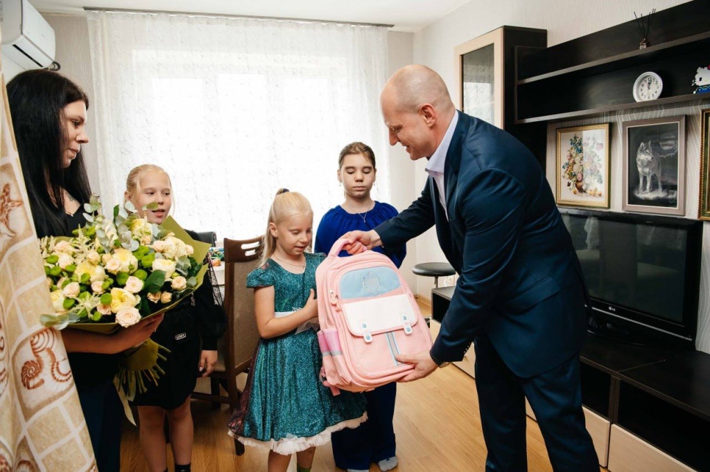 В подмосковном Пушкинском продолжается акция «Собери ребёнка в школу»