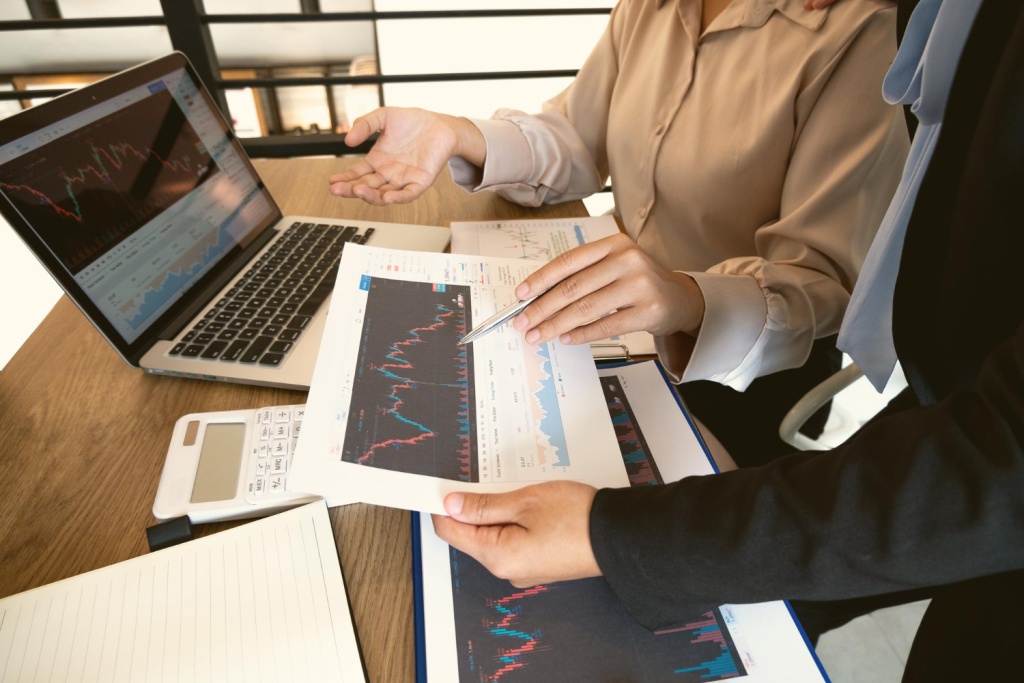 Нерезиденты стали выводить активы с российских брокерских счетов