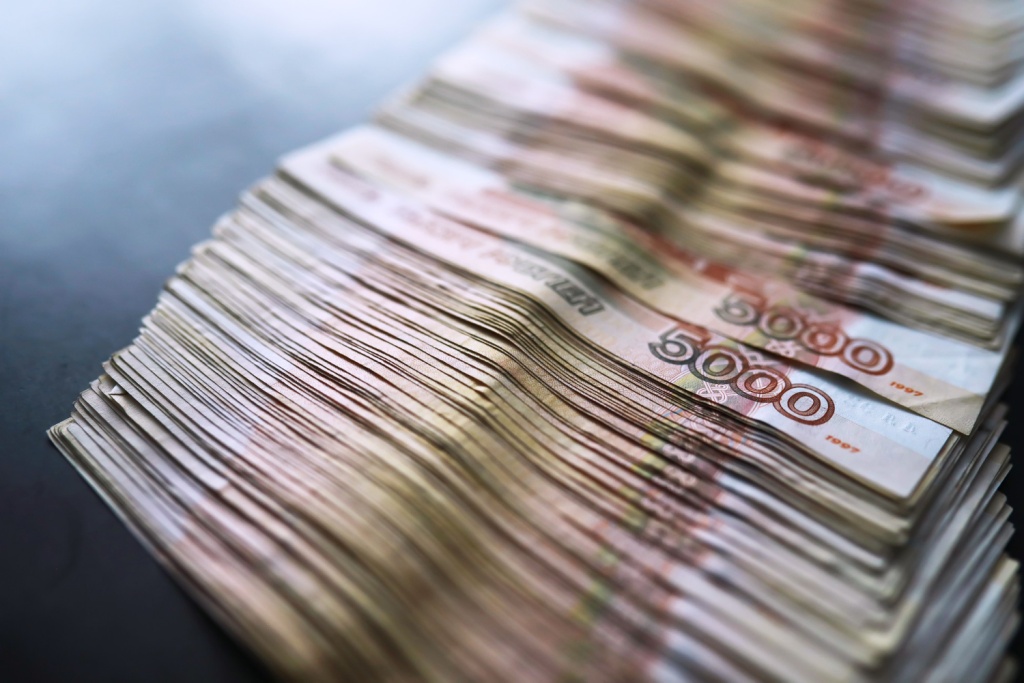 ЦБ: чистая прибыль банков РФ в первом квартале достигла 899 миллиардов рублей