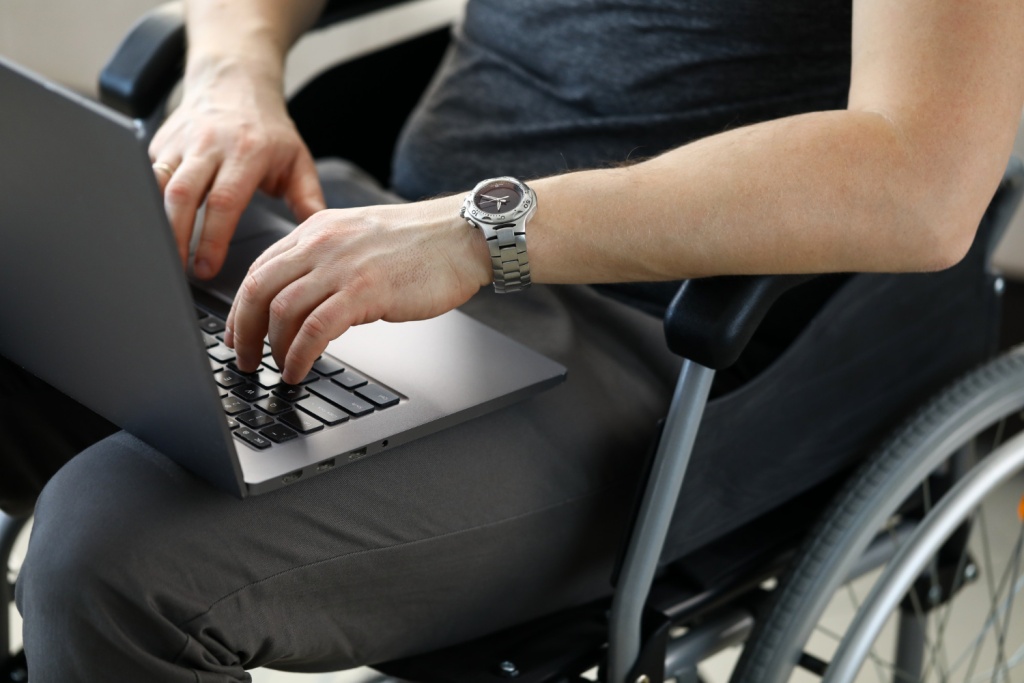 Челябинский Соцфонд оформил почти 7300 электронных сертификатов для людей с инвалидностью в этом году