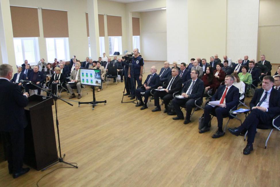 Депутаты Заксобрания Новосибирской области провели выездное заседание по вопросам благоустройства