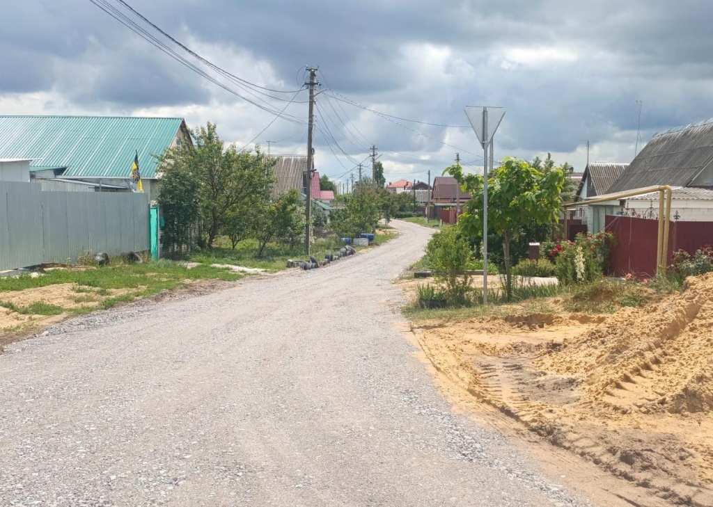 В Воронеже подрядчики приступили к укладыванию асфальта на дорогах в частном секторе