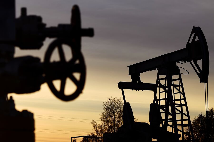 МЭА оценило снижение нефтяного экспорта из РФ в июне МЭА оценило снижение нефтяного экспорта из РФ в июне