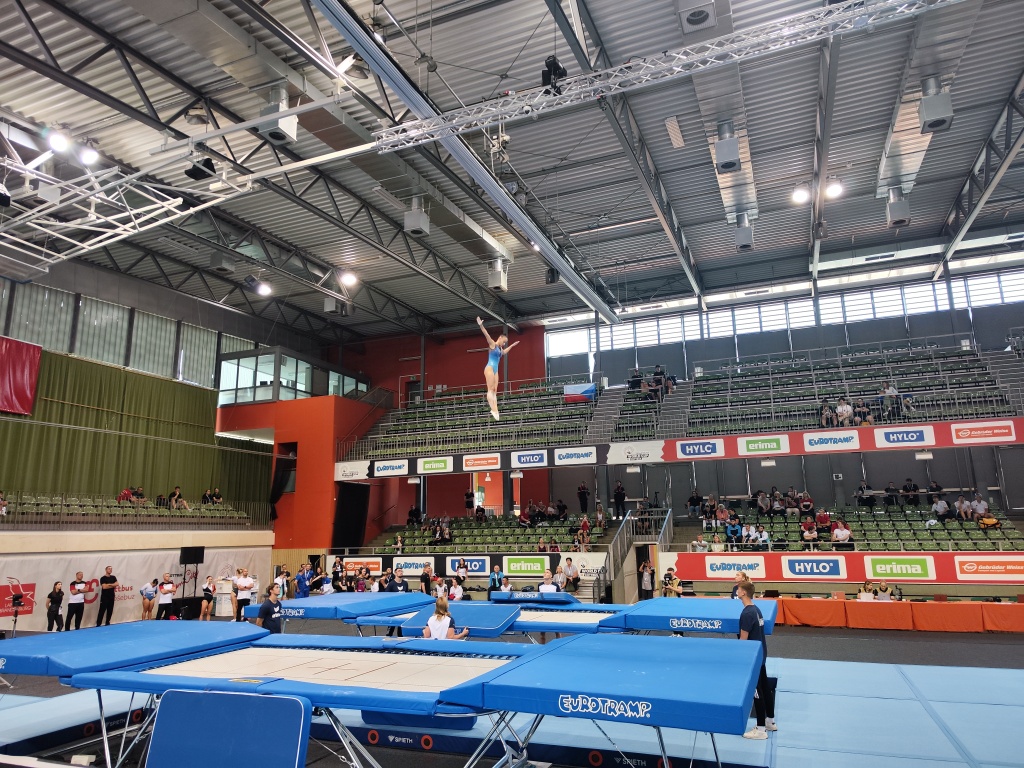 Российские батутистки Аляева и Бладцева завоевали бронзу на этапе Кубка мира в Котбусе