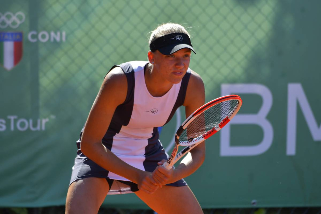  Российские теннисистки Корнеева и Лансере прошли в основную сетку турнира WTA-250