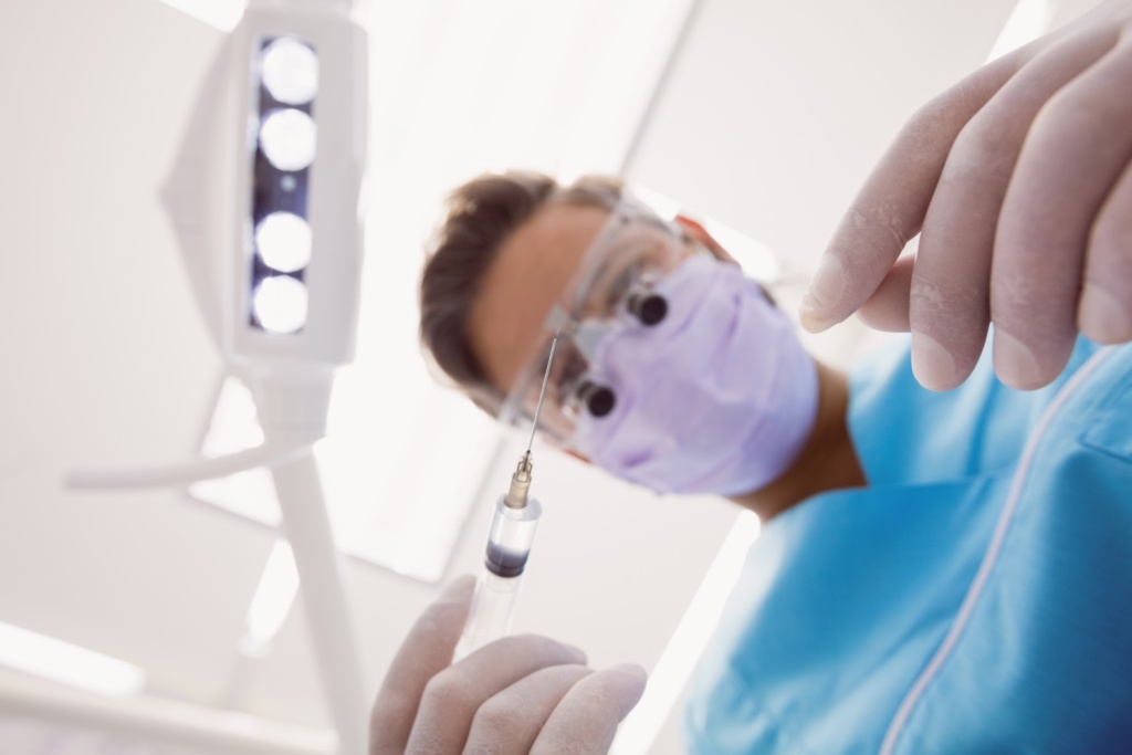 Медицинский юрист: необходимость анестезии в детской стоматологии ставит врачей под удар