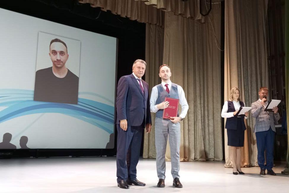 Глава Заксобрания Новосибирской области посетил конференцию педагогических работников в Куйбышеве Глава Заксобрания Новосибирской области посетил конференцию педагогических работников в Куйбышеве