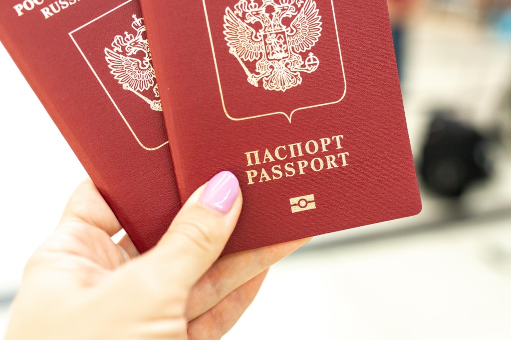 Жительница Петербурга потеряла паспорт, после чего обнаружила, что замужем