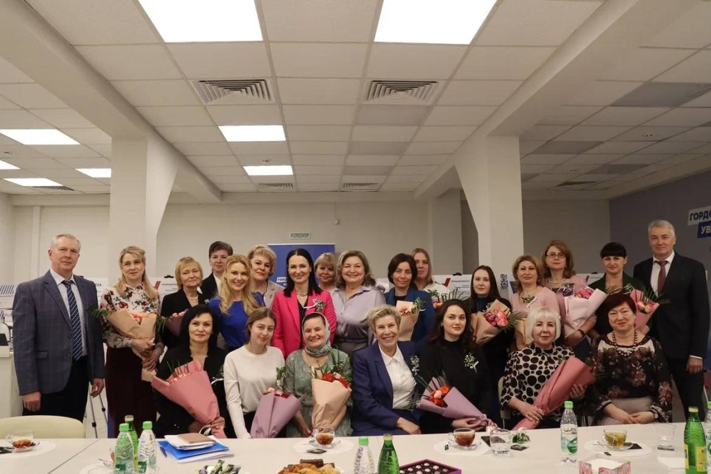 В рамках программы «Крепкая семья» Мордовию с рабочим визитом посетили представители партии «Единая Россия»